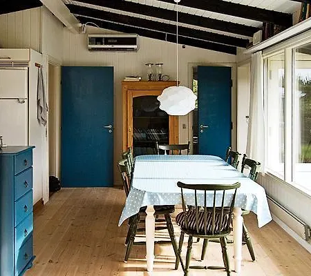 Three-bedroom Holiday In 50 Сasa de vacaciones