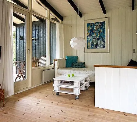 Сasa de vacaciones Three-bedroom Holiday In 50 *