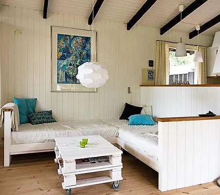 Three-bedroom Holiday In 50 Сasa de vacaciones *